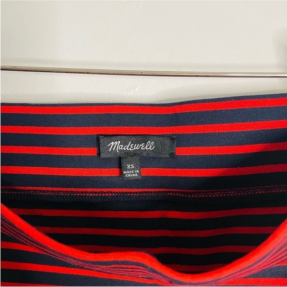 Madewell, red and navy blue, horizontal striped skirt, Pencil skirt size xs - Picture 5 of 7